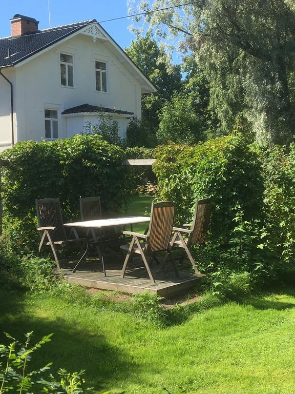 Апартаменти Torpgarden Oennerudsvaegen 56 Турсбю Екстер'єр фото